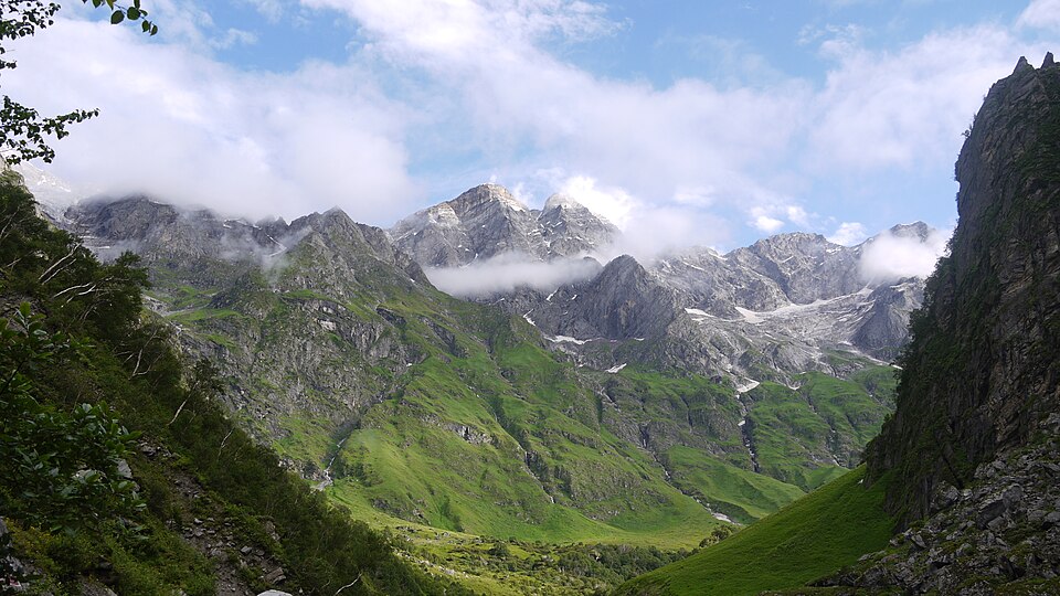 Valley of Flowers Trek