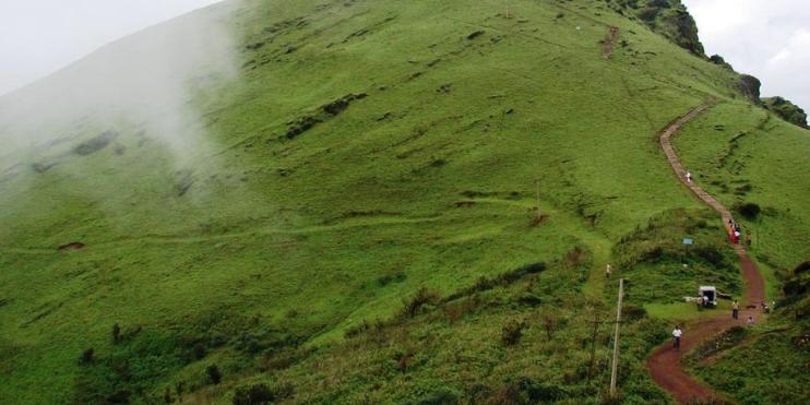 Mullayanagiri Trek